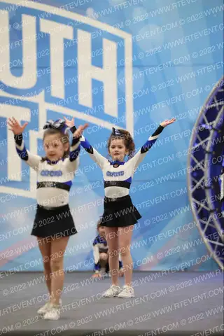 Oxford Cheer Thresher Sharks
