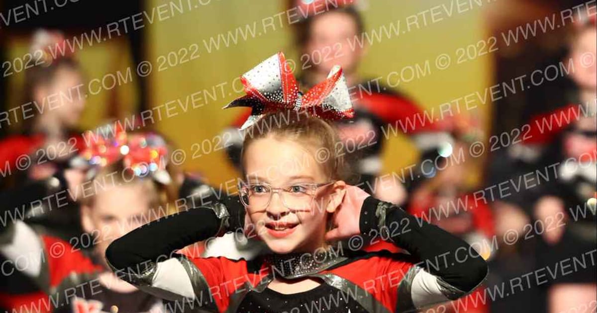 Xplosion Cheer Sparklers · Gold Rush Super Floor Two