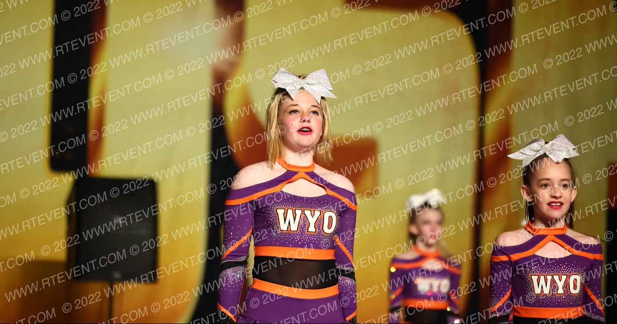 WYO ELITE Storm Frostbite · Gold Rush Super Floor Two