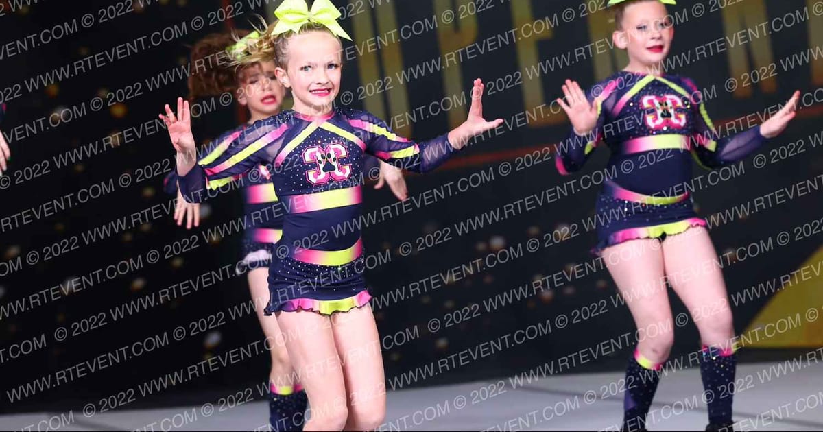 CheerCats LV Electric Kitties · Gold Rush Super Floor One