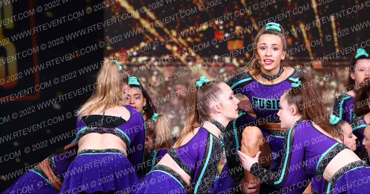 Fusion Athletics Cod3 Teal · Gold Rush Super Floor One