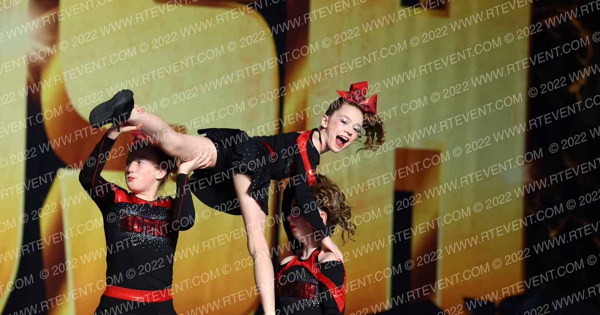Motion Athletics Motion Dynamite · Gold Rush Super Floor Two