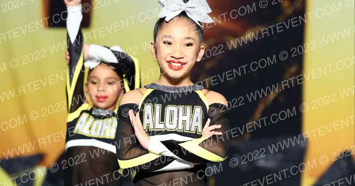 ALOHA CHEER ACADEMY Breezys · Gold Rush Super Floor Two