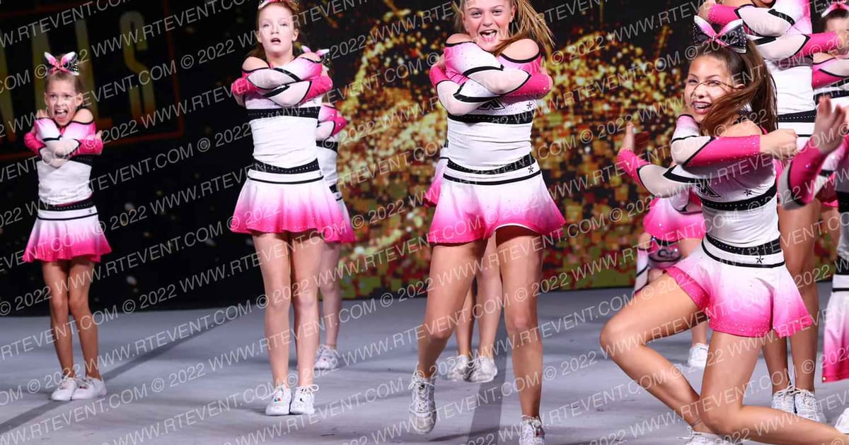 Cheer Xpress Extreme · Gold Rush Super Floor One