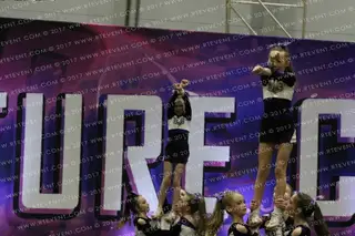 Aviators Cheer Comets