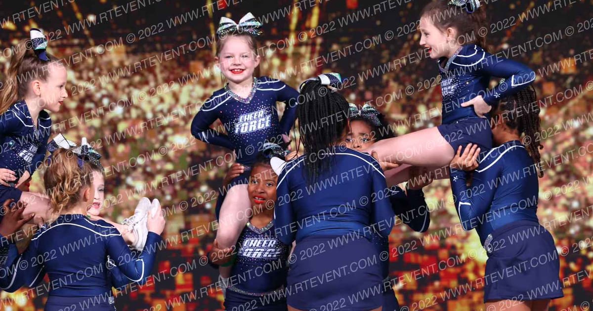 Cheer Force Arkansas Emeralds · Gold Rush Super Floor One