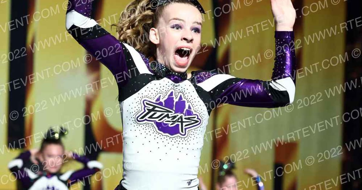 Puma Cheer Onyxcats · Gold Rush Super Floor Two