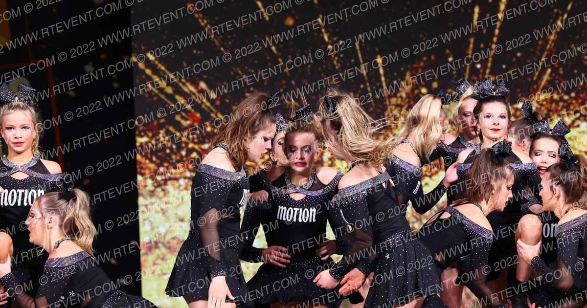 Motion Athletics Motion Midnight · Gold Rush Super Floor One