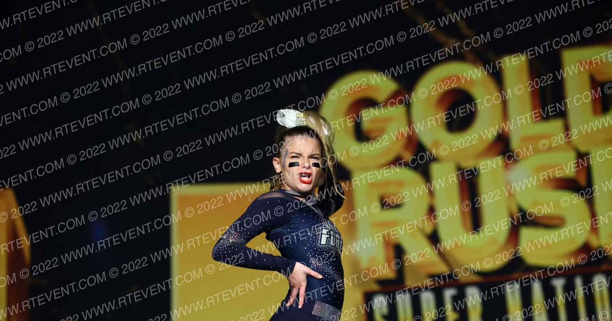 Cheer Force Arkansas War Eagles · Gold Rush Super Floor Two