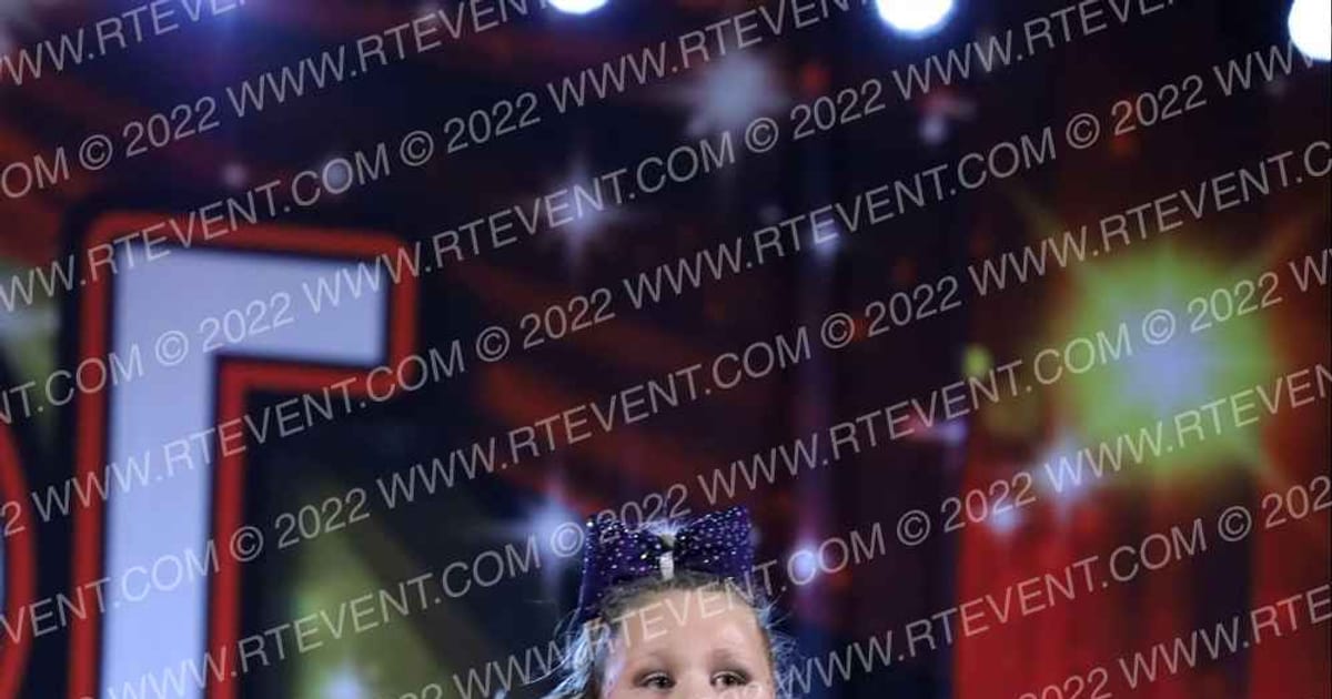 Greensboro All Star Cheerleading Pink Ice · Encore Concord Showdown DIDII