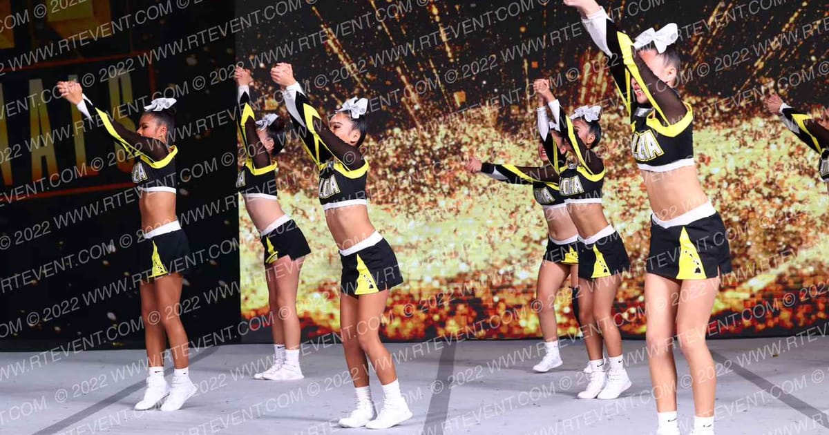 ALOHA CHEER ACADEMY Bliss · Gold Rush Super Floor One