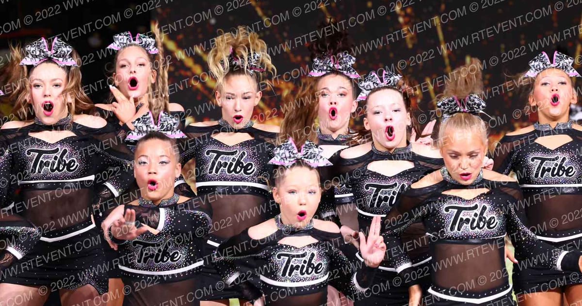 Tribe Cheer Outlaws · Gold Rush Super Floor Two