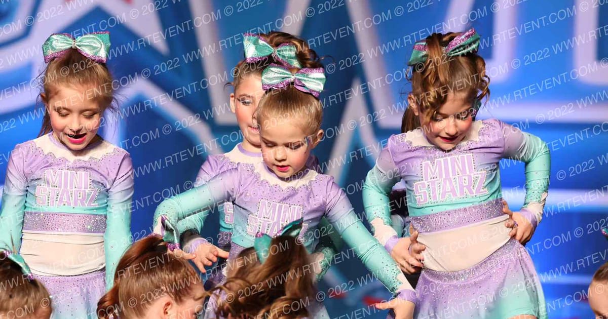 Eatonville Elite Cheerleading Mini starz · Pacwest Grand Nationals