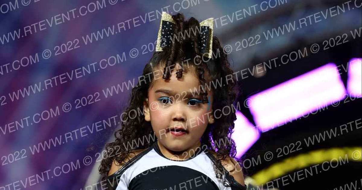 Power Force Athletics Boss Bab1es 2 · Glow Tour Chicago