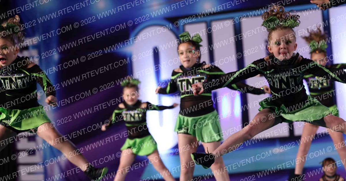 TNT Magnum All Stars Bombshells · CHEERSPORT Reading Classic
