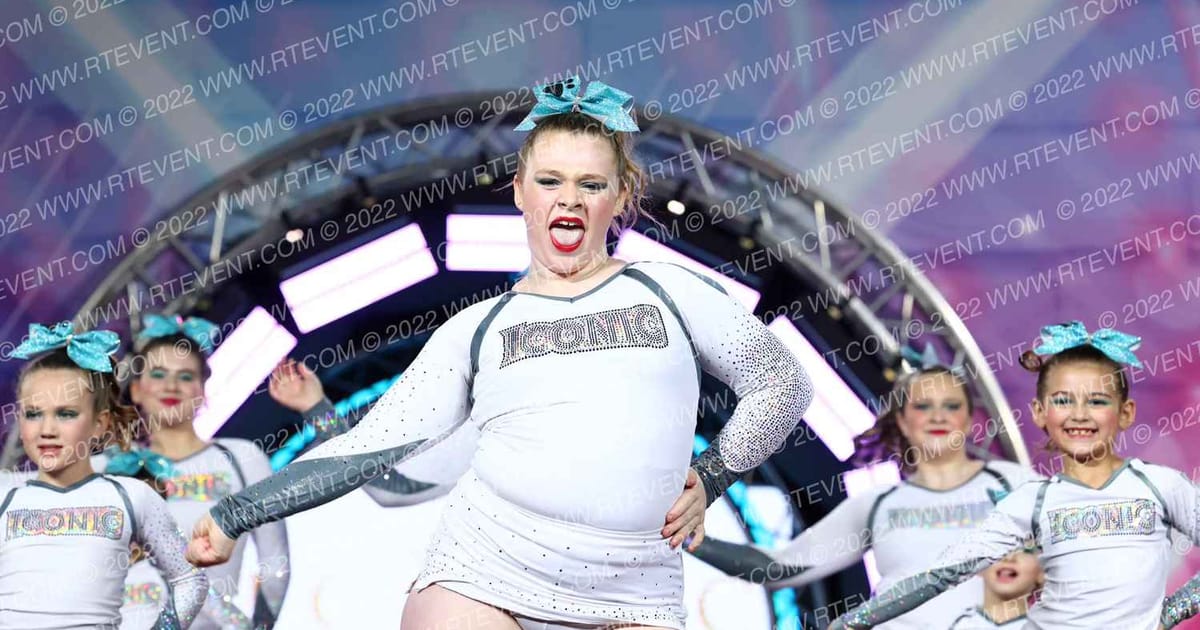 Iconic Allstars PANTHERS · Glow Tour Chicago