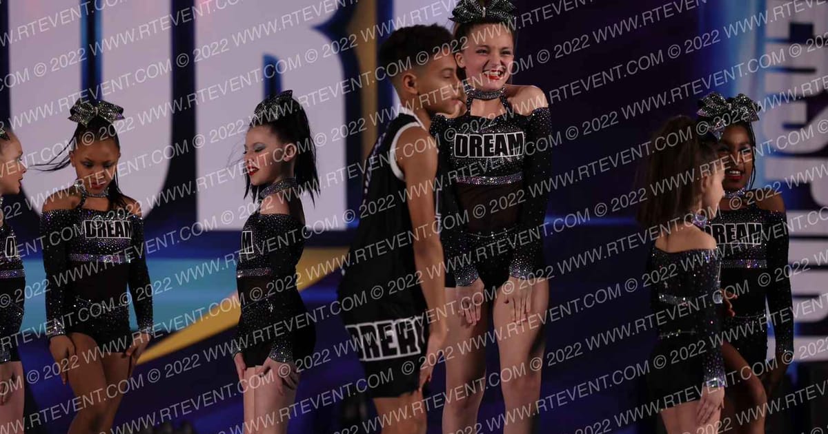 Dream Athletics StarStruk · CHEERSPORT Reading Classic