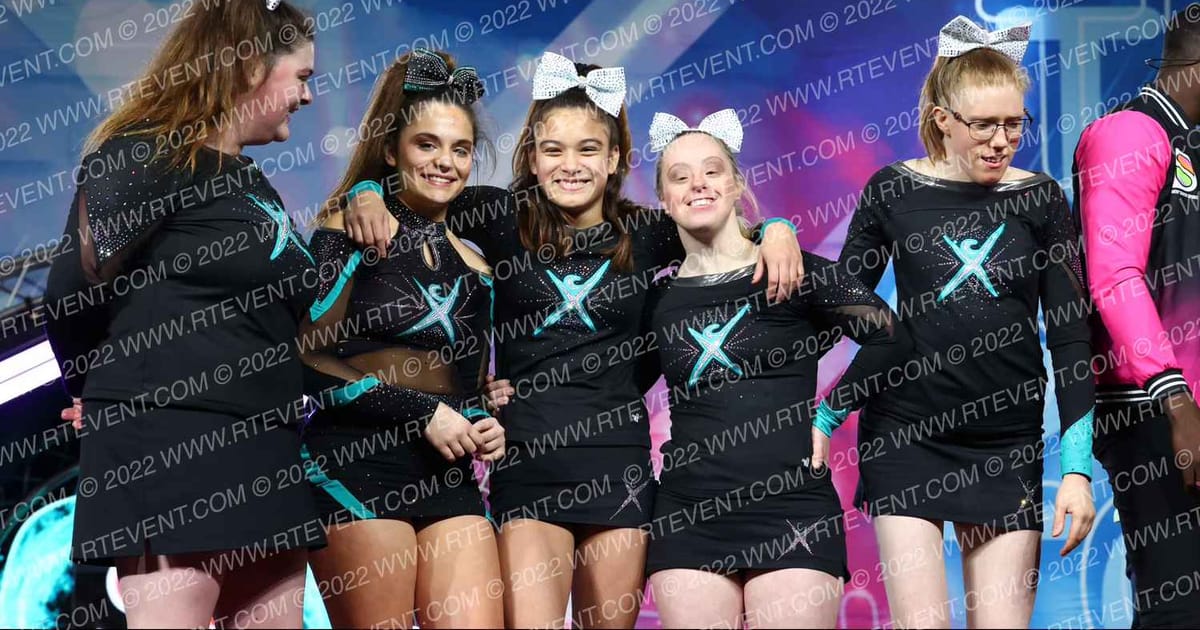 Cheer Extreme Chicago Elite Stars · Glow Tour Chicago