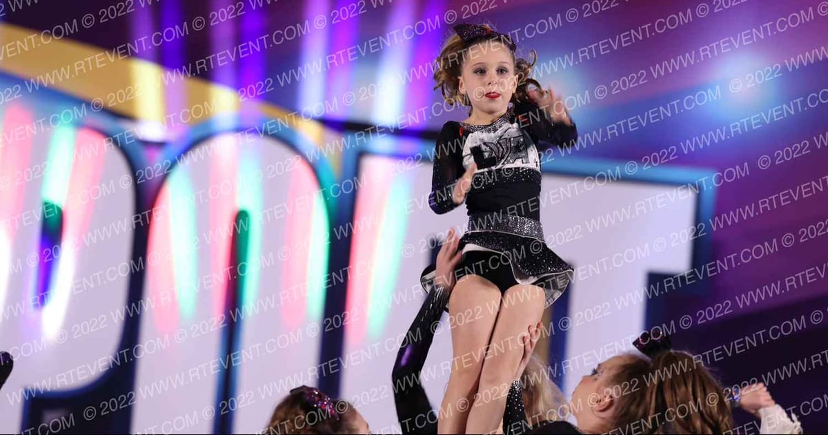 Lunar Viper Allstars Super Novas · CHEERSPORT Reading Classic