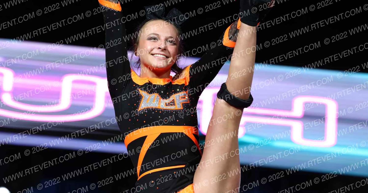WILDCATS Cheer Pride Panthers · Glow Tour Chicago
