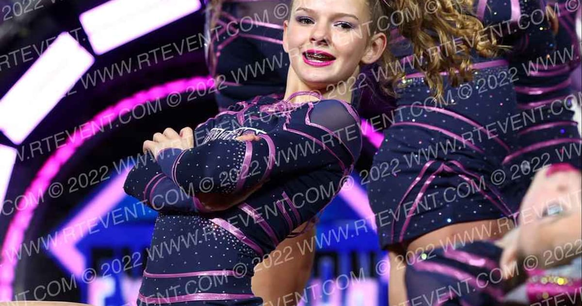 Evolution Cheer Sapphire Diamonds · Glow Tour Chicago