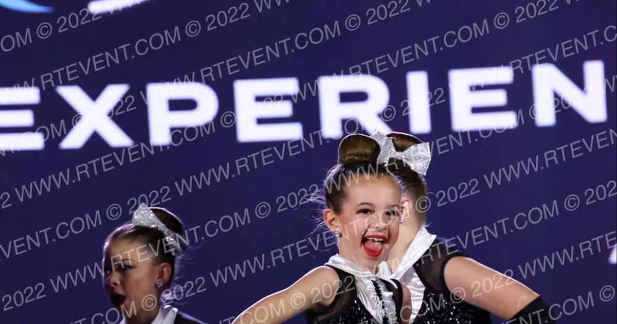 Rainbow Dance Academy MINI ELITE JAZZ - LARGE · GROOVE Dance Grand Nationals