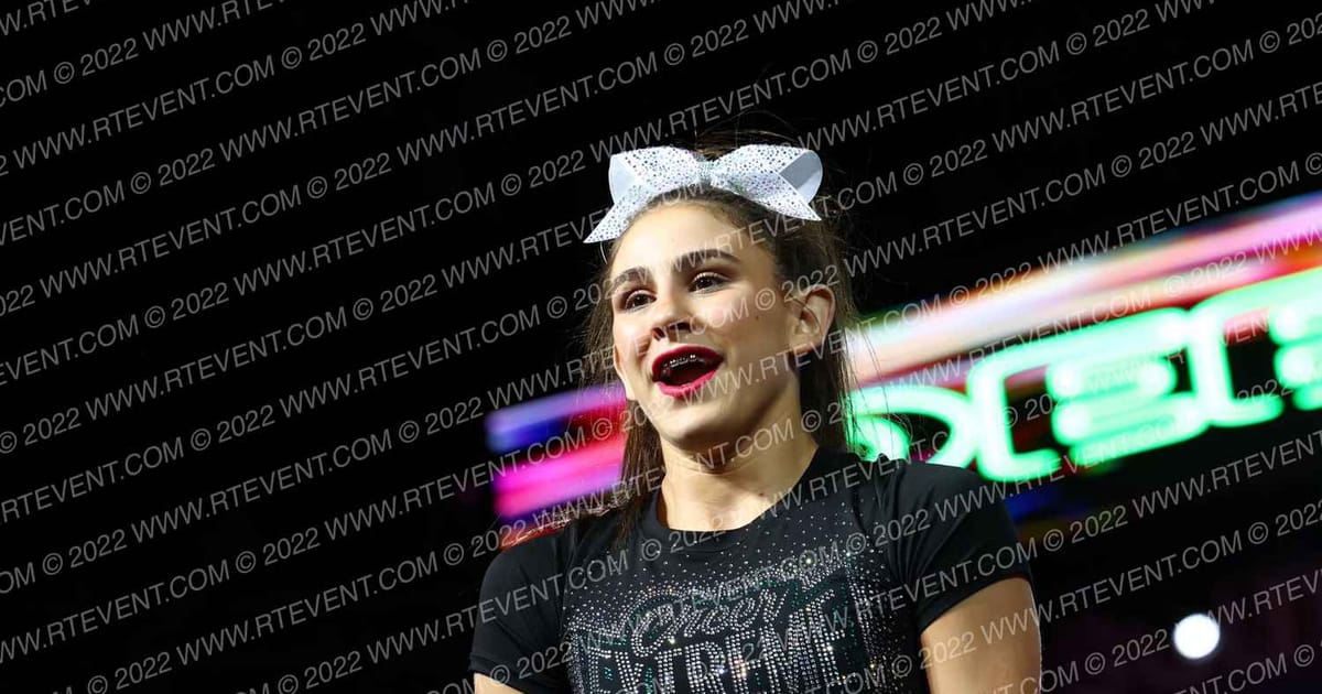Cheer Extreme Chicago Rave · Glow Tour Chicago