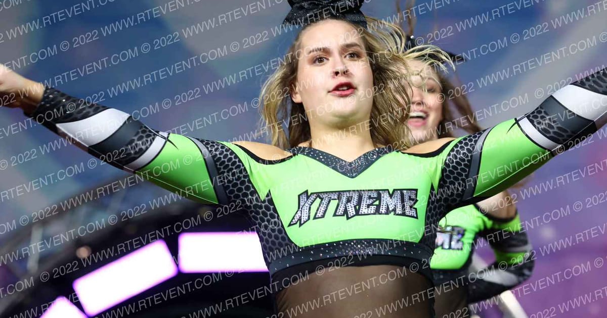 Minnesota Xtreme Cobalt · Glow Tour Chicago