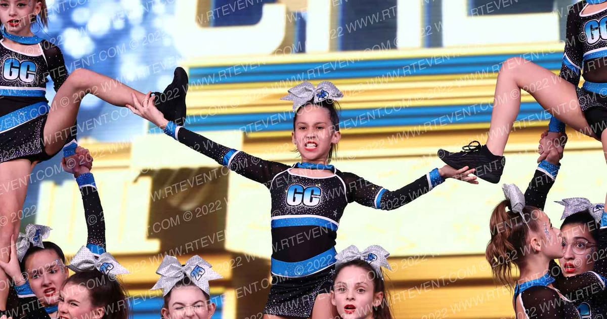 Gravity Cheer Starbursts · Mohegan Sun