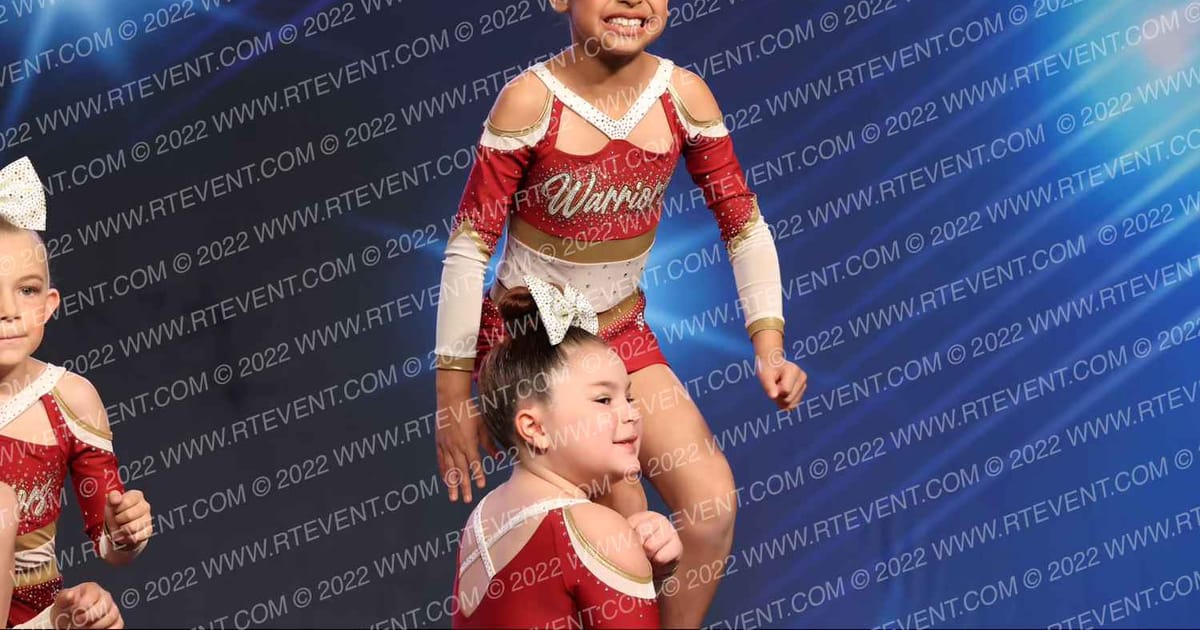 Warrior Cheer Lightning · Vegas Crown Photo