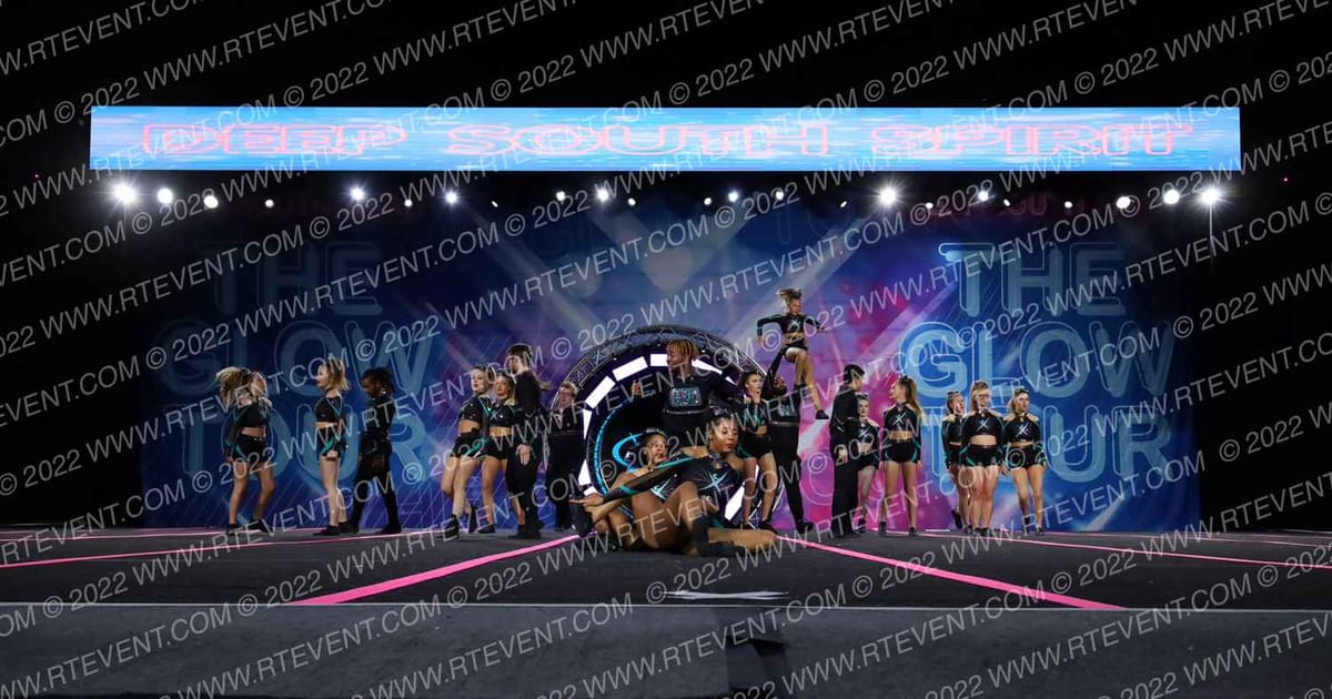 Cheer Extreme Chicago Envy · Glow Tour Chicago