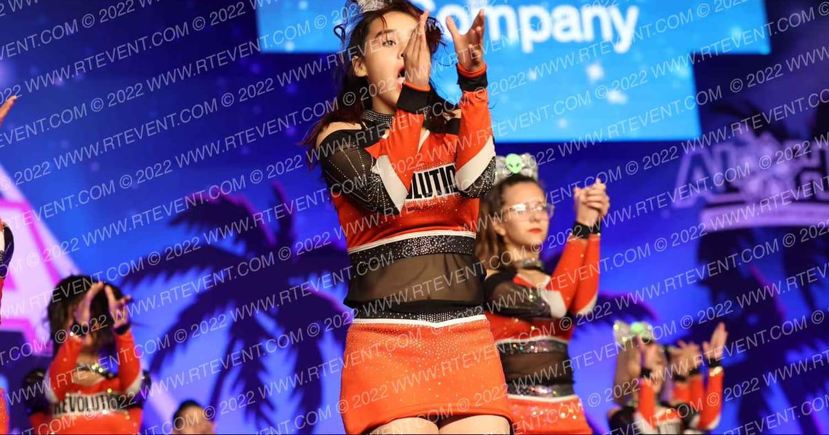 Revolution Cheer Company Starstruck · Aloha Grand Nationals