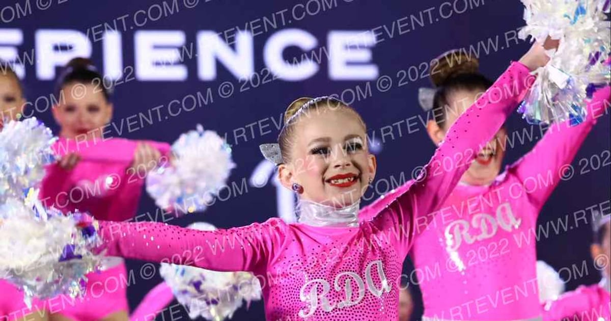 Rainbow Dance Academy MINI ELITE POM - LARGE · GROOVE Dance Grand Nationals