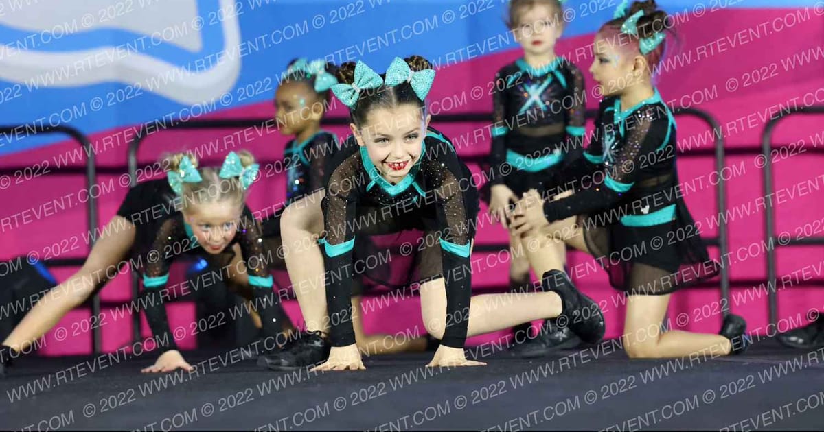 Cheer Extreme Midwest Tiny Troopers · Aloha Indy Showdown