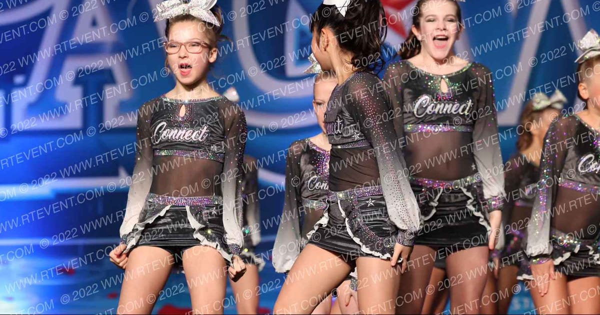 Connect Cheer Northwest Peach · Pacwest Grand Nationals