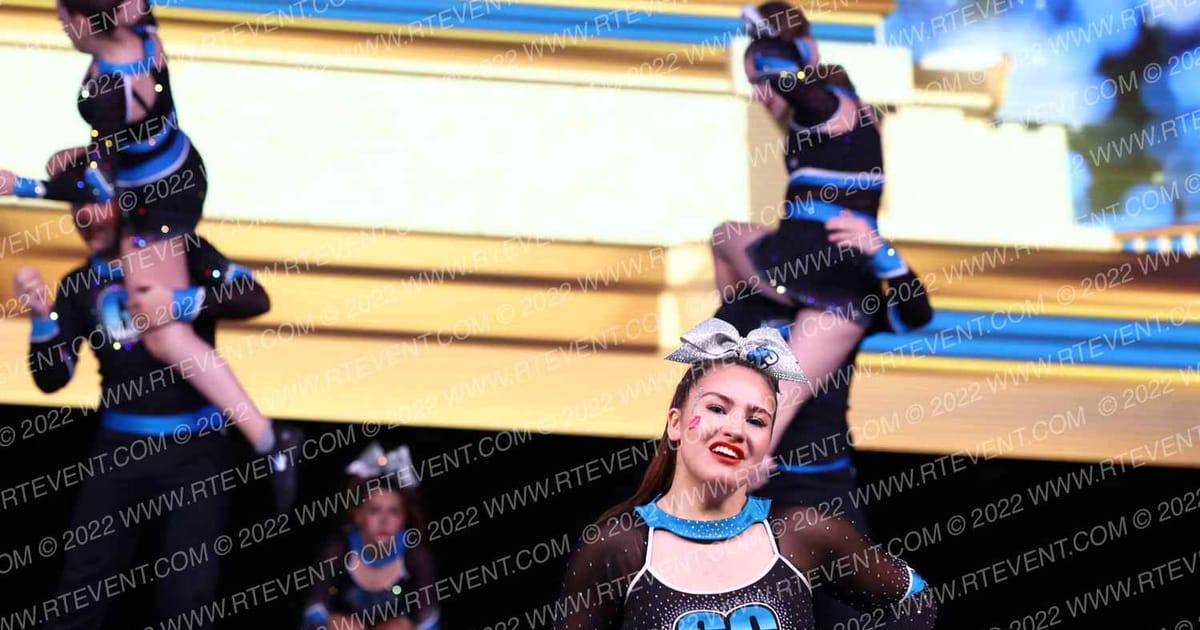 Gravity Cheer Vortex · Mohegan Sun