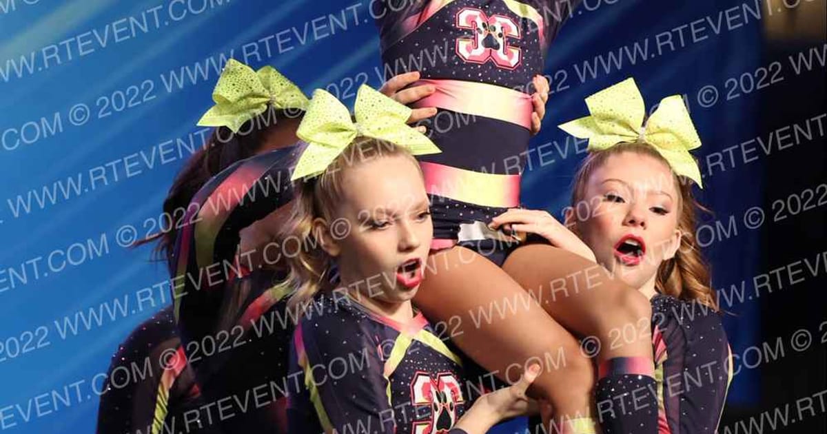CheerCats LV Lynx · Vegas Crown Photo