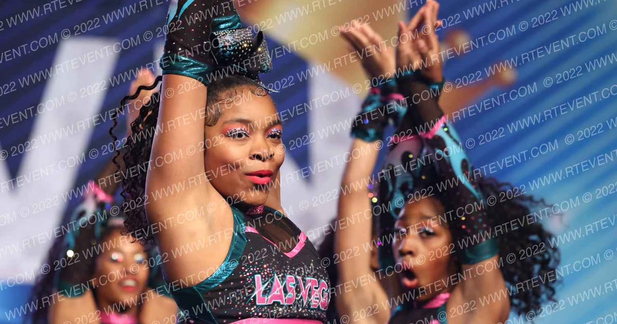 Las Vegas Xplosion Lady Blaze · Vegas Crown Photo