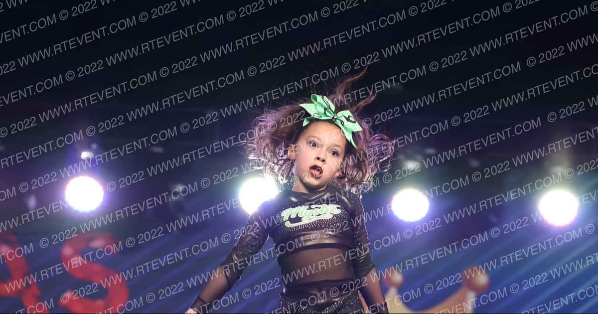 Mystic Inspire · Vegas Crown Photo