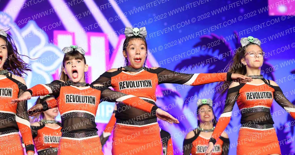 Revolution Cheer Company Starstruck · Aloha Grand Nationals