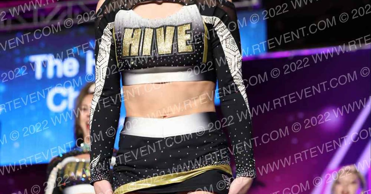 The Hive Cheer BarBEES · Aloha Grand Nationals