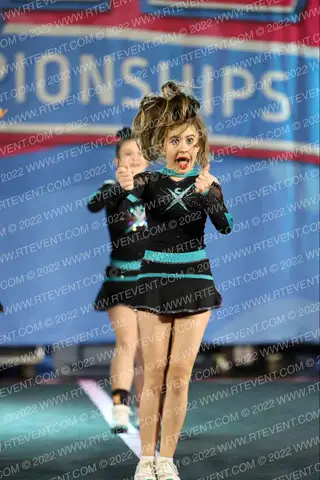 Cougars Competitive Cheer Showcatz