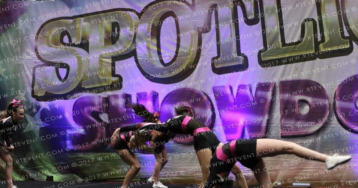 RTT Dusk · Spotlight Showdown