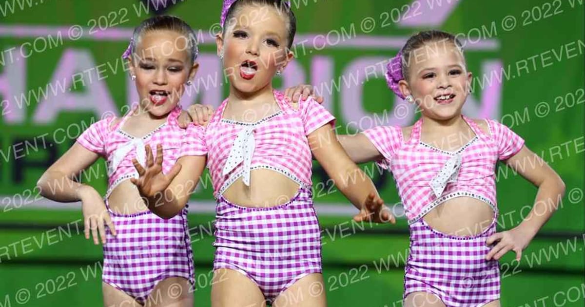 No Limits Dance Mini Spirit Magic · CSG Dance Grand Nationals