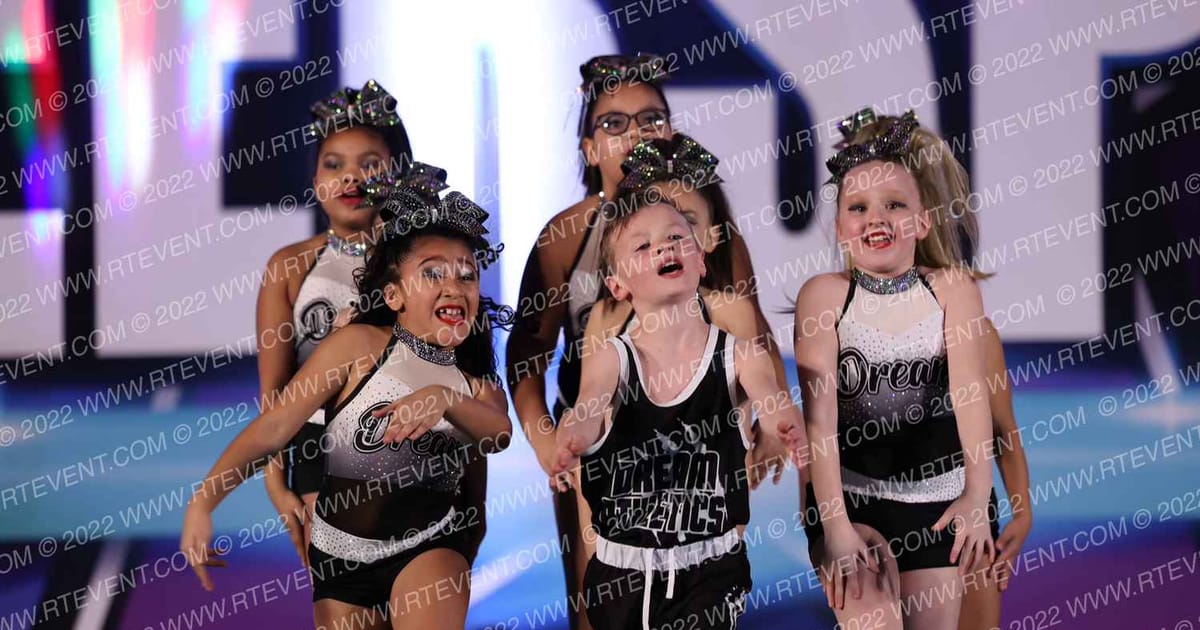 Dream Athletics Twilight · CHEERSPORT Reading Classic