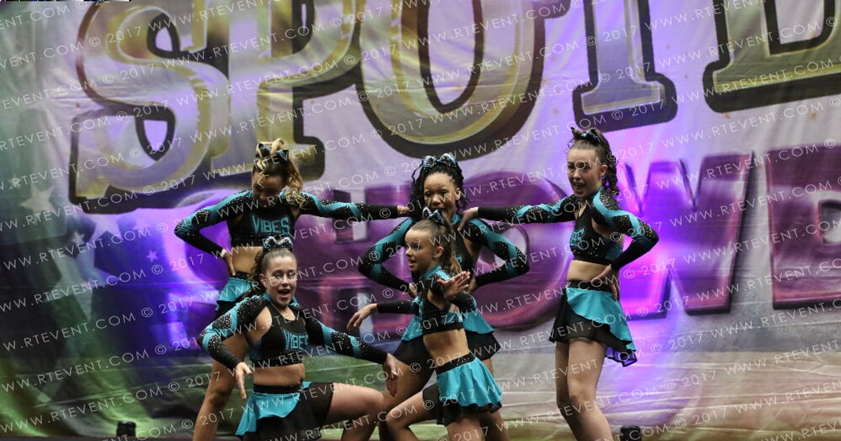 Vibes Cheerleading VENEOMOUS · Spotlight Showdown
