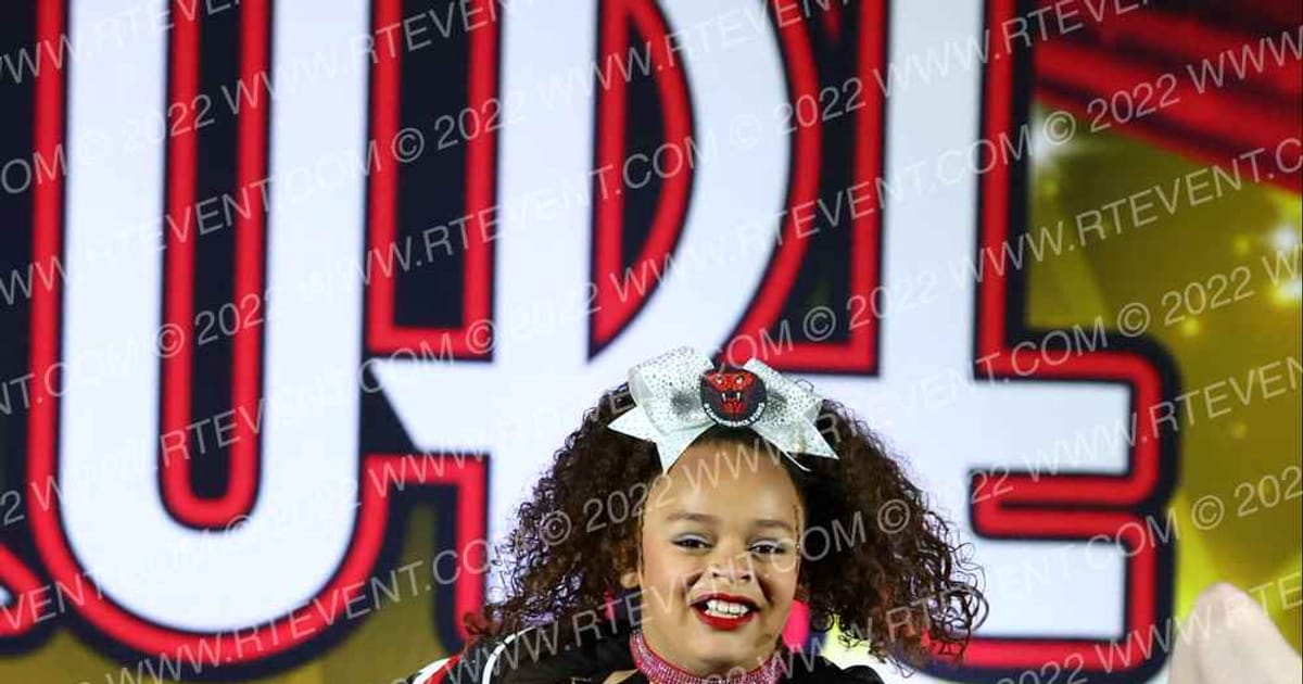 Explosion Cheer Starz Diamond-back Divas · Encore Lexington Showdown