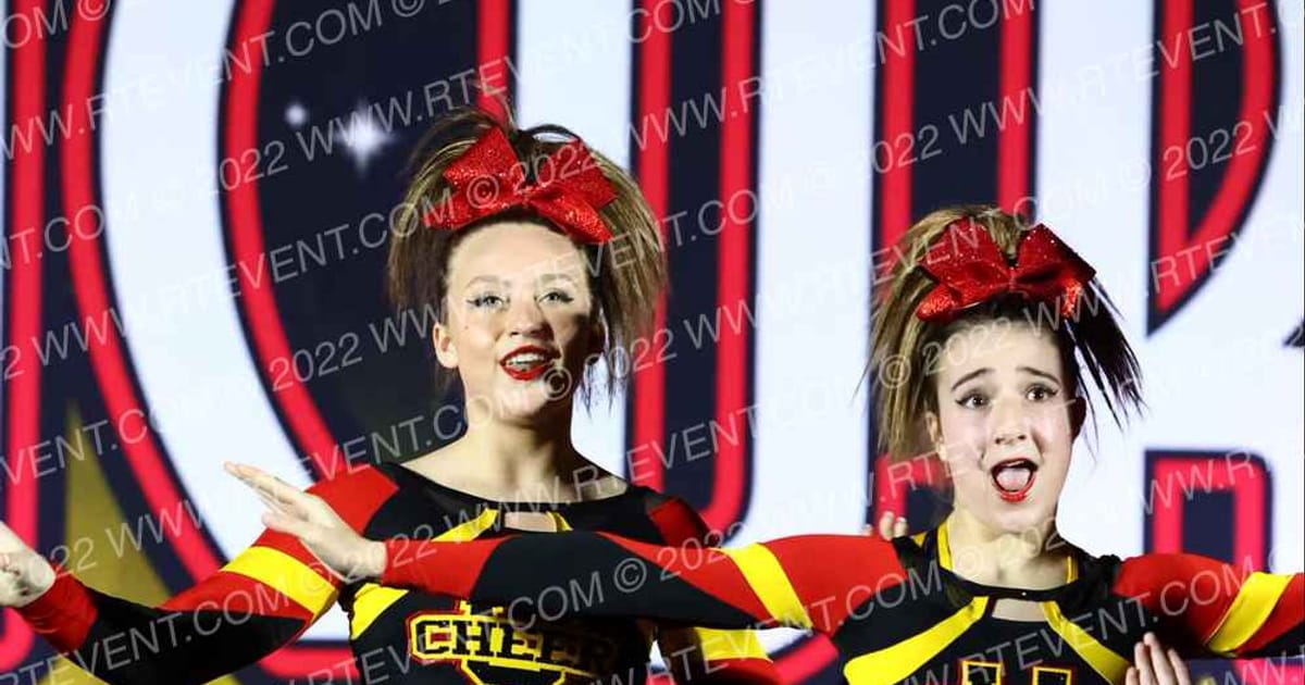 Terre Haute Cheer University McFLURRIES · Encore Lexington Showdown