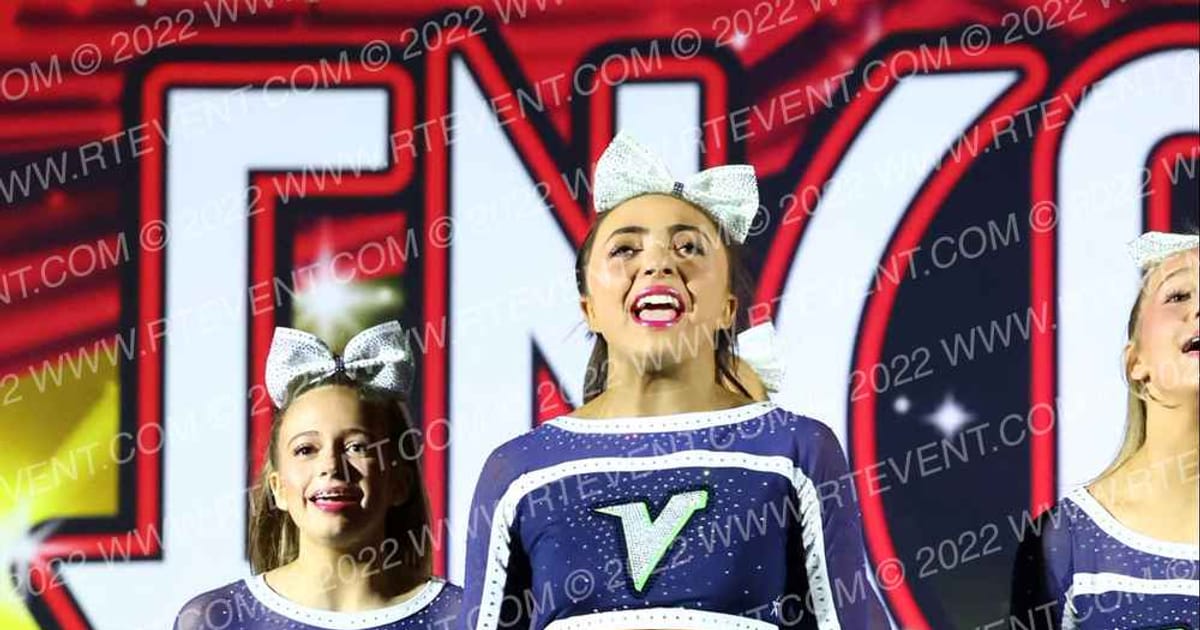 CheerVille BG Bombshell · Encore Lexington Showdown