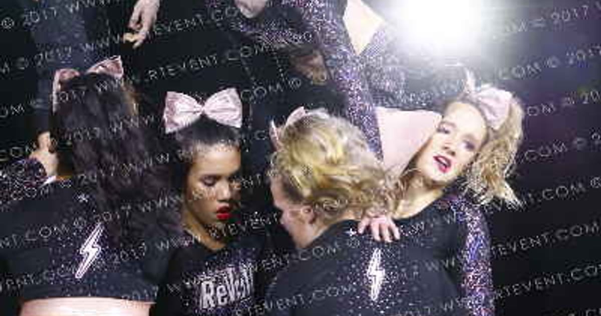 Revolt Cheerleading · Schaumburg Grand Nationals DI DII